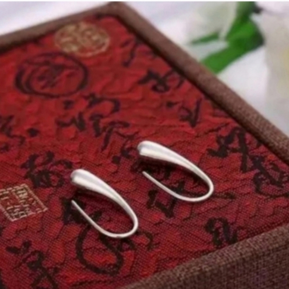 925 Sterling Silver Plated Waterdrop Jewelry Set Bracelet Necklace Earrings - Picture 4 of 14